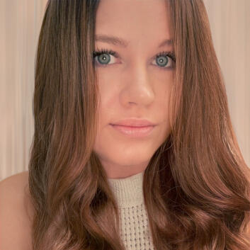 Erin Sommer Headshot Erin Sommer Headshot